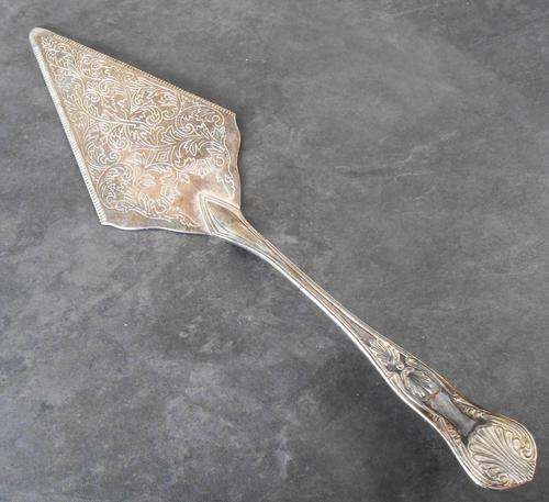 Ornate Silver Plated Cake Lifter