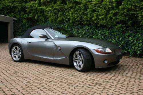 2004 BMW Z4 3L Roadster 6 Speed Manual