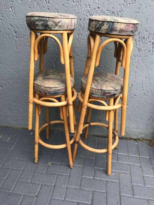 Bar Stools (4)