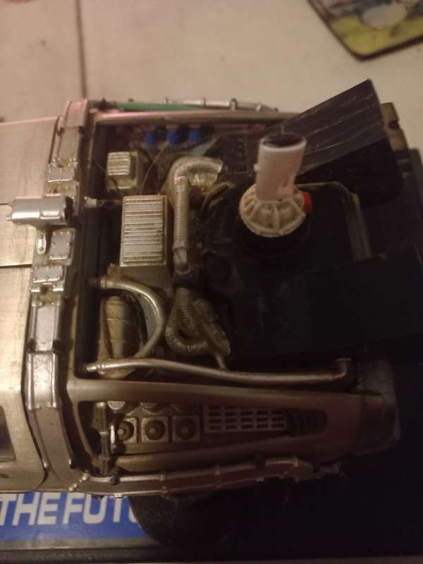 DE LOREAN BACK TO THE FUTURE PART II 1/18 SUN STAR