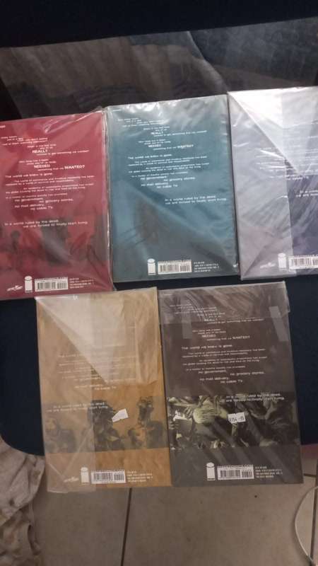 The Walking Dead Volume 1-5