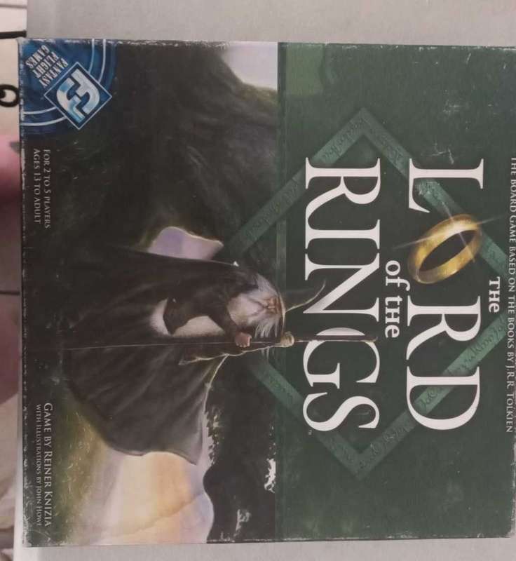 2000 Reiner Knizia Lord Of The Rings Board Game. Secondhand pristine condition