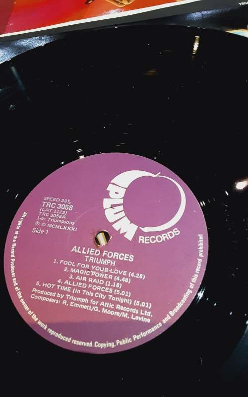 Triumph - Allied forces Vinyl LP