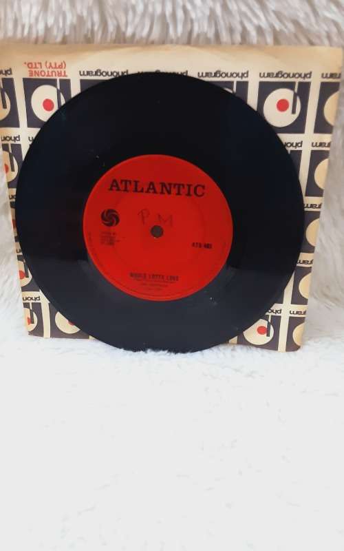Led Zeppelin - Whole Lotta Love Vinyl  7` 45 RPM Single Mono LP