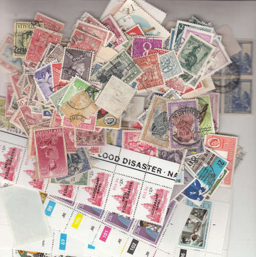 World and many Soutehrn African used with odd mint selection many many hundreds nice selection