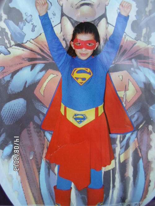 SuperGirl dress up costume age 4-5 yrs