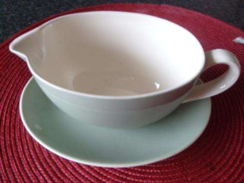 VINTAGE POOLE GRAVY BOAT WITH PLATE