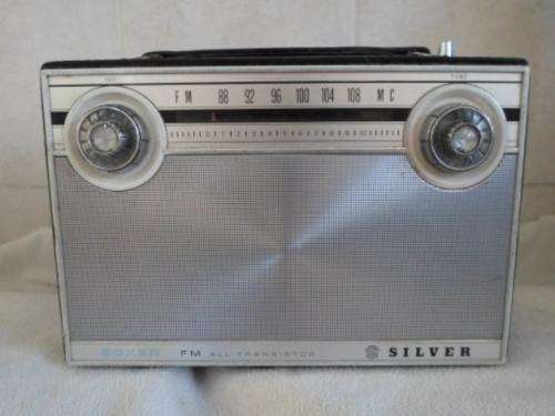 AWESOME!!! VINTAGE "SILVER" BOXER FM RADIO WITH LEATHER COVER 100% WORKING!!!