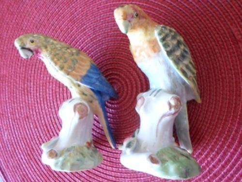 STUNNING!!! ANTIQUE PAIR OF MARKED PARAKIET PORCELAIN FIGURES