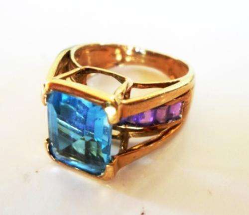 AMAZING!!! LARGE HALLMARKED BIRMINGHAM 9CT GOLD, AQUAMARINE & AMETHYST RING 4,1g VALUE R3500