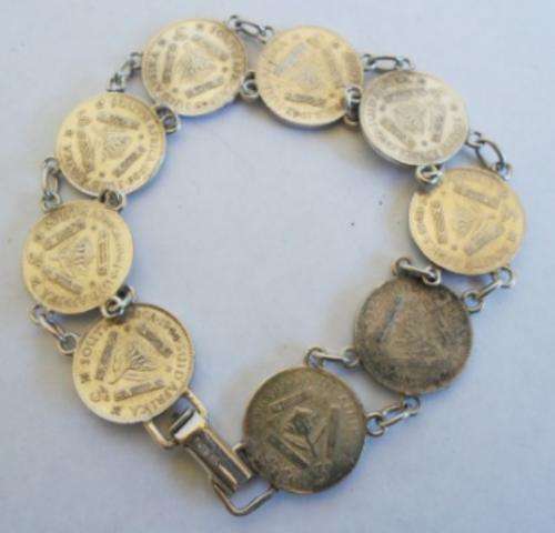 WONDERFUL!! VINTAGE TICKIE BRACELET ALL 80% SILVER WITH A STERLING CLASP 16.1g