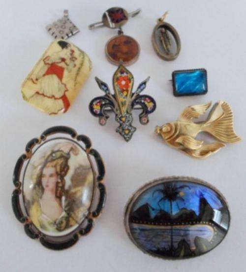 WOW!! COLLECTION OF VINTAGE COSTUME JEWELLERY 1 IS MICRO MOSAIC