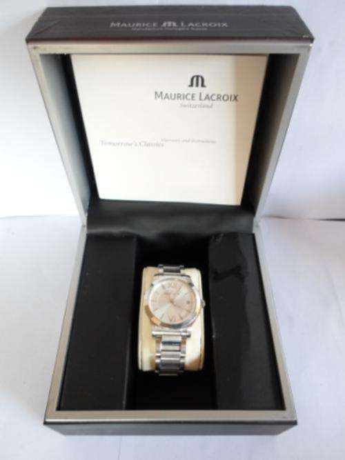 WOW!! MAURICE LACROIX STAINLESS STEEL MENS WATCH WITH BOX, PERFECT WORKING CONDITION VALUE R6500