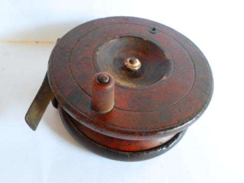 AWESOME!! ANTIQUE WOOD & BRASS FISHING REEL 107 X 105 X 67mm