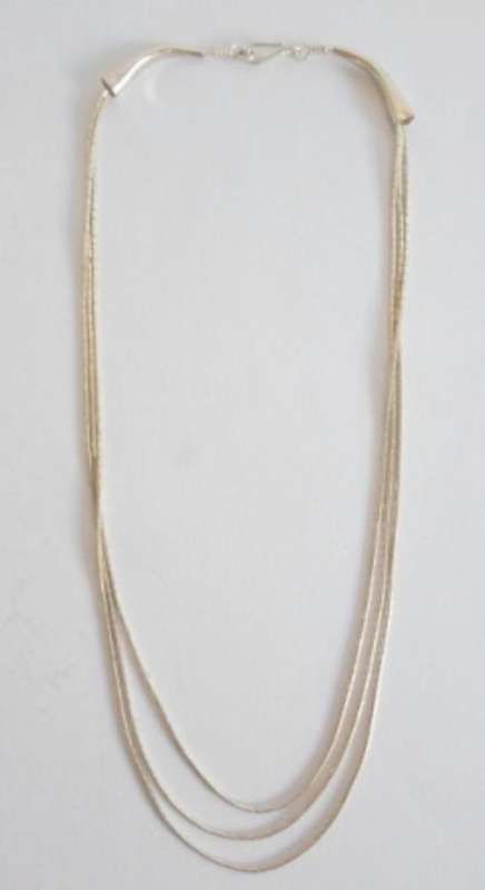 GORGEOUS!! VINTAGE 3 STRING STERLING SILVER NECKLACE 410mm