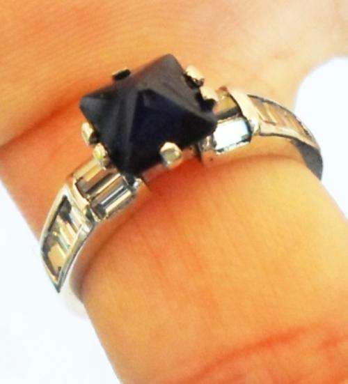 SPECTACULAR!! STERLING SILVER PYRAMID CUT BLUE SAPPHIRE & CZ RING SIZE P 1/2