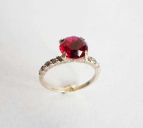 STUNNING!! VINTAGE STERLING SILVER, RUBY & CZ RING SIZE N