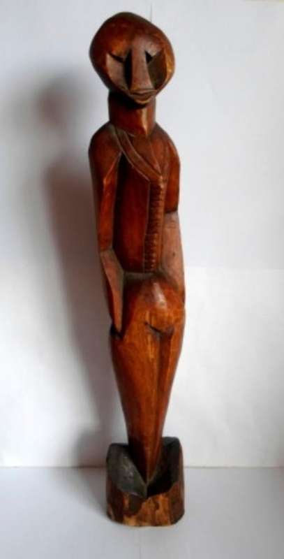 LARGE SA CARVED WOOD SCULPTURE SIGNED C.S 545mm X 105mm X 95mm