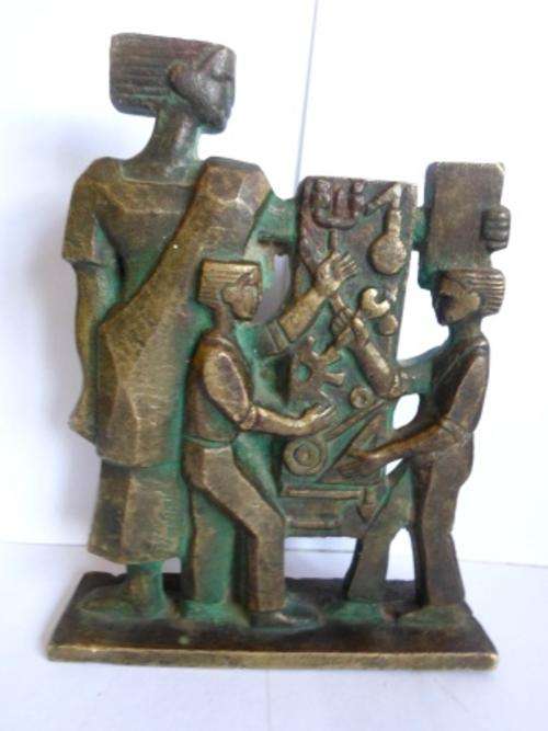 AMAZING!! HEAVY RUSSIAN BRONZE SCULPTURE WITH LOVELY DESIGN, ARTIST UNKNOWN, WOW, WOW!!