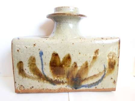 WOW!! RARE SHAPE TIM MORRIS SIGNED POTTERY VASE VALUE R2800 WOW!! WOW!!