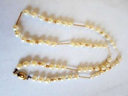 WOW!! FABULOUS VINTAGE 9ct GOLD & CULTURED PEARL NECKLACE CIRCA 1950's VALUE R4500, WOW!!