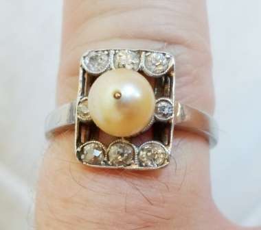 WOW!! ART DECO!! PLATINUM & 18ct GOLD & 0.25ct DIAMOND & PEARL RING CIRCA 1920's  4.5g WOW!! WOW!!