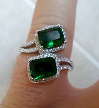 WOW!! STUNNING!! STERLING SILVER & CZ RING SIZE S 4,5g WOW!!