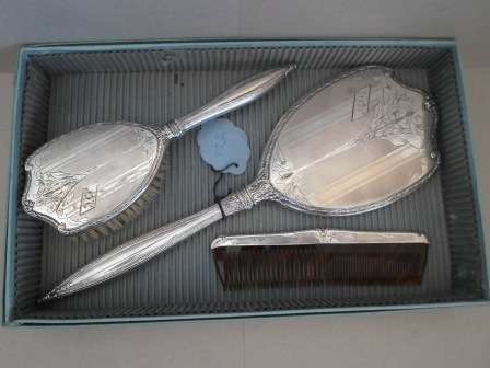 WOW!! 1930's INTERNATIONAL STERLING SILVER HUGE MIRROR, BRUSH & COMB SET 820g MINT!! VALUE R5500
