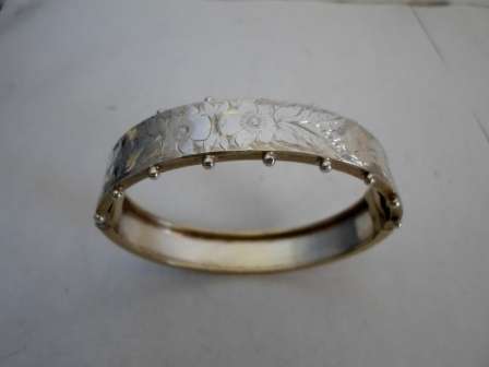 WOW!! VICTORIAN STERLING SILVER CLIP BANGLE WITH ENGRAVED DETAIL CIRCA 1890's  14,6g WOW!!