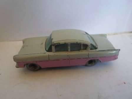 WOW!! RARE LESNEY NO.22   1958 VAUXHAUL CRESTA CAR  WOW!! WOW!