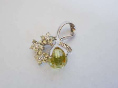 WOW!! LARGE STERLING SILVER WHITE & GREEN CZ PENDANT 8,8g  WOW!! WOW!