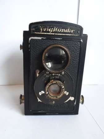 WOW!! VINTAGE VOIGTLANDER BRILLIANT CAMERA GOOD CONDITION! WORKING WOW!!