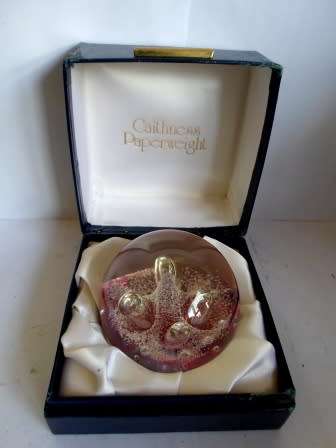 GORGEOUS!! BOXED VINTAGE CAITHNESS MOONFLOWER  PAPERWEIGHT STUNNING!! VALUE R895!! WOW!!