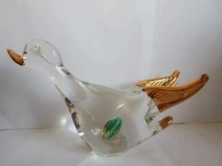 RARE!! VINTAGE MURANO SWAN FIGURE WITH REAL GOLD TRIM STUNNING!! VALUE R595!! WOW!!