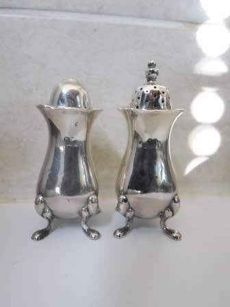 BEAUTIFUL!! PAIR OF 1939 BIRMINGHAM SILVER SALT & PEPPER SHAKERS BY S.Ld  74g  WOW!! WOW!!