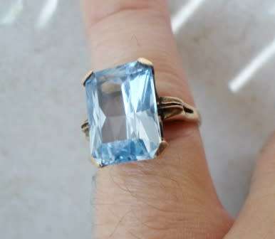 WOW!! HUGE VINTAGE 9ct GOLD 10,00ct BLUE TOPAZ RING 4,9g SIZE N STUNNING!! VALUE R5950
