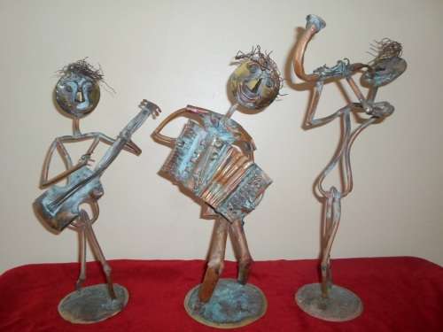WOW!! SA SCULPTOR K. WIUM 3 X LARGE ABSTRACT COPPER & BRASS MUSICIAN SCULPTURES VALUE R1500