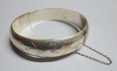 GORGEOUS!! VINTAGE THICK STERLING SILVER CLIP BANGLE AMAZING DESIGN 21,9g  WOW!!