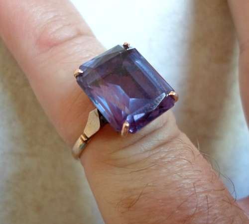 WOW!! VINTAGE EGYPT 9ct ROSE GOLD 8,00ct BLUE PURPLE SAPPHIRE RING  SIZE L1/2   3,5g  VALUE R6950