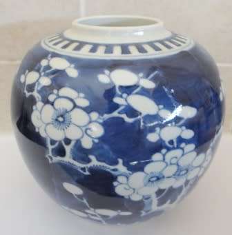 STUNNING!! LARGE HANDPAINTED CHINESE GINGER JAR CIRCA 1920's  WOW!! WOW!