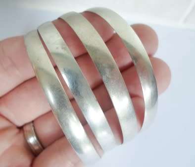 WOW! 4 X VINTAGE STERLING SILVER BANGLES 27,8g WOW!! WOW!!