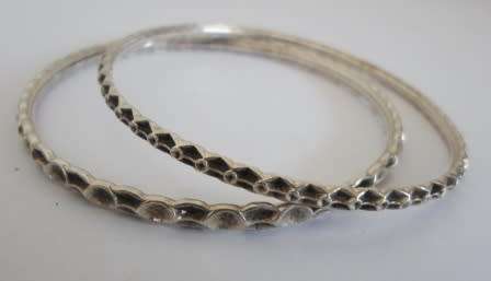 GORGEOUS!! 2 X 1894 CHESTER SILVER BANGLES BY C.H.  25,4g WOW!! WOW!!