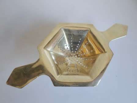 WOW!! 1936 BIRMINGHAM SILVER TEA STRAINER BY ASPREY & CO 48.3g  STUNNING PIECE!!