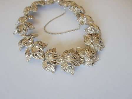 EXQUISITE!! STERLING SILVER, MARCASITE BRACELET CIRCA 1950's 20,1g VALUE R1200 WOW!!