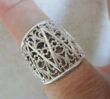 GORGEOUS!! LARGE STERLING SILVER RING BEAUTIFUL DESIGN   6,2g    WOW!!
