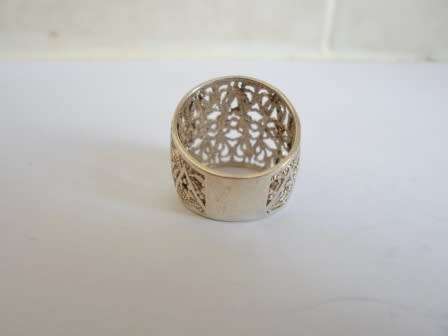 GORGEOUS!! LARGE STERLING SILVER RING BEAUTIFUL DESIGN   6,2g    WOW!!