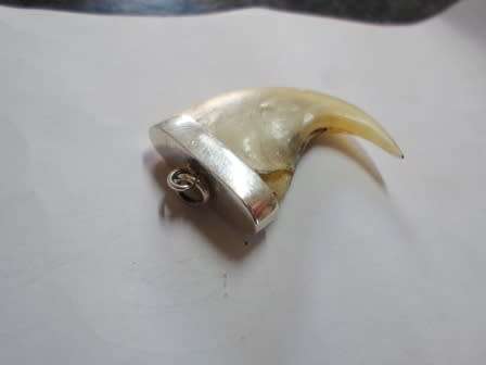 WOW!! LARGE VINTAGE STERLING SILVER & LION CLAW PENDANT 4,6g WOW!!