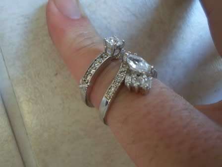 WOW! 2 X STERLING SILVER & CZ RINGS   6,7g    SIZE R & O  WOW!!