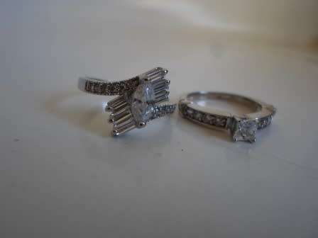 WOW! 2 X STERLING SILVER & CZ RINGS   6,7g    SIZE R & O  WOW!!