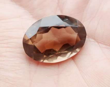 AMAZING!! 28,50ct OVAL CHAMPAGNE TOPAZ STUNNING STONE WOW!